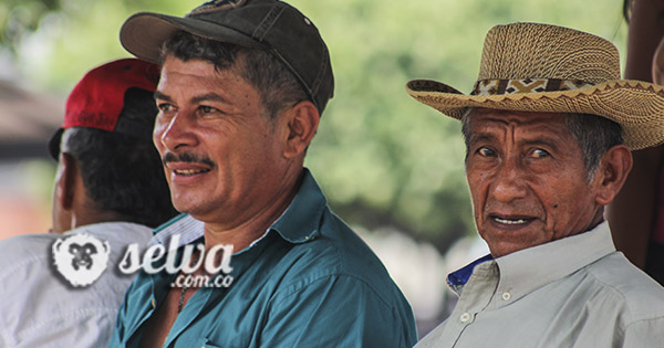 ENTRE LA PAZ Y LA GUERRA